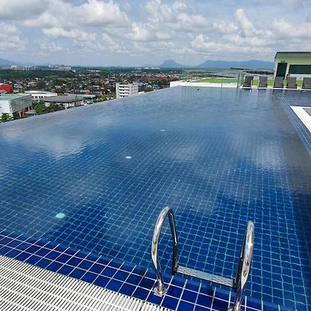 Kozi Square New Sgh Cozy Home 8A Kuching Ngoại thất bức ảnh