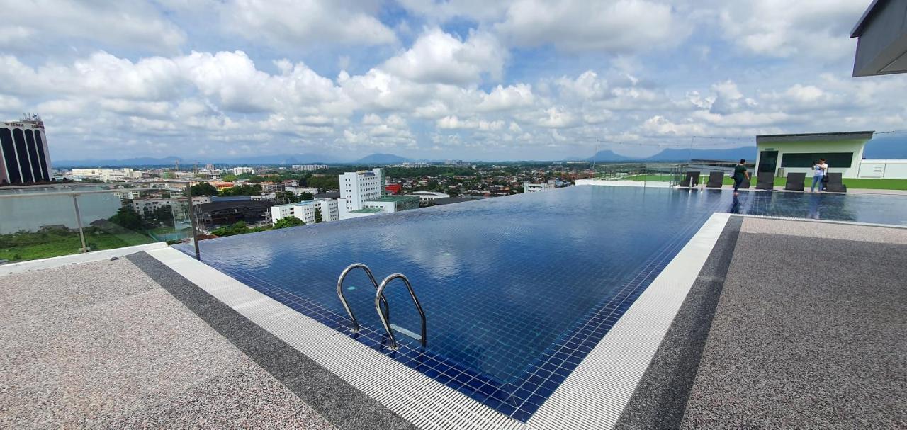 Kozi Square New Sgh Cozy Home 8A Kuching Ngoại thất bức ảnh