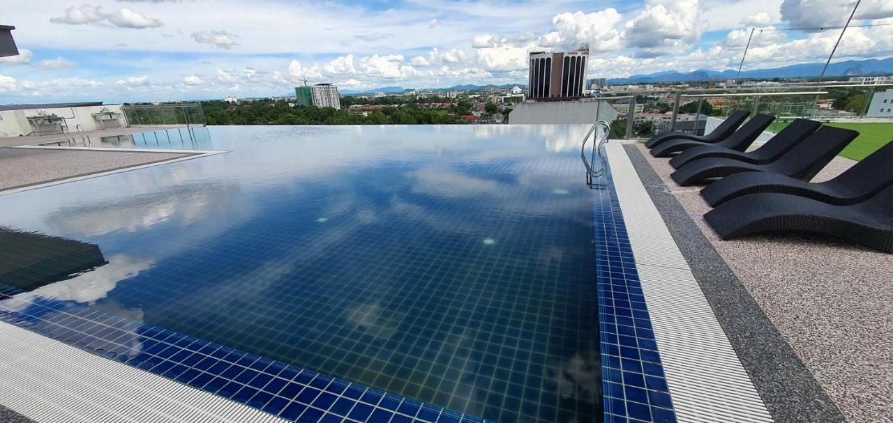 Kozi Square New Sgh Cozy Home 8A Kuching Ngoại thất bức ảnh