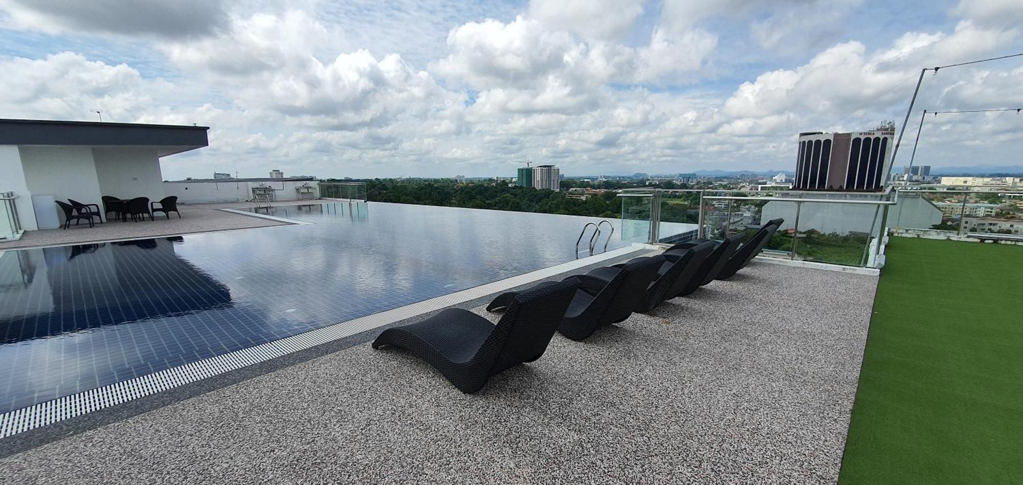 Kozi Square New Sgh Cozy Home 8A Kuching Ngoại thất bức ảnh